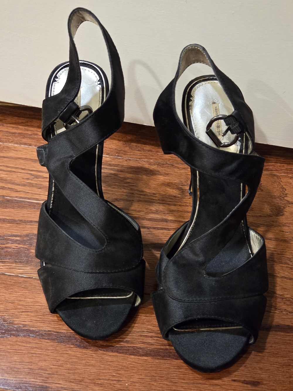 Max Studio 7.5M Black Satin Heels With Slingback Strap